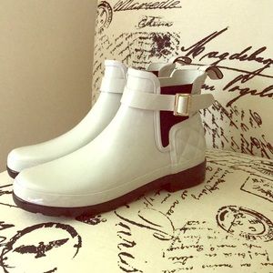 Hunter Quilted Chelsea Boots!